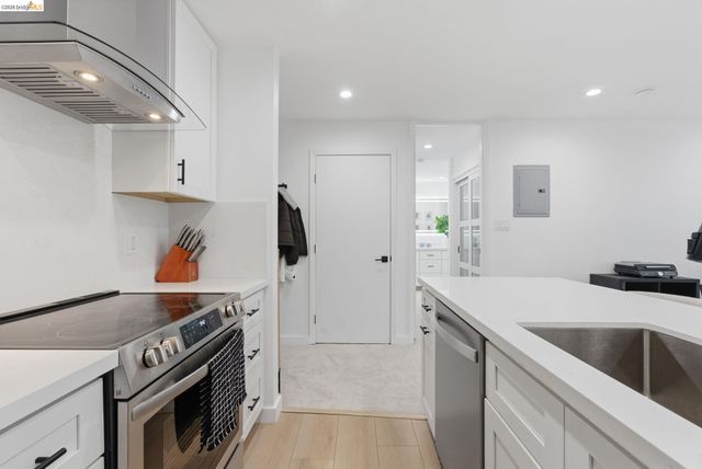 8307 Shelter Creek Lane, San Bruno, CA 94066