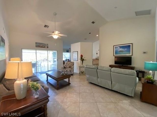 920 Belville BLVD, Naples, FL 34104