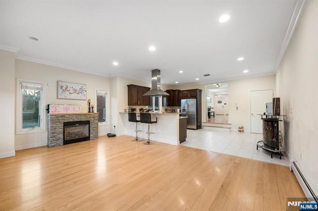 220B Glen Avenue, Palisades Park, NJ 07650