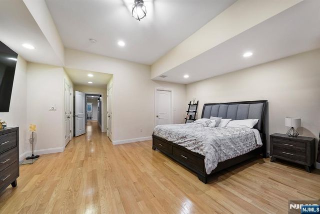 220B Glen Avenue, Palisades Park, NJ 07650