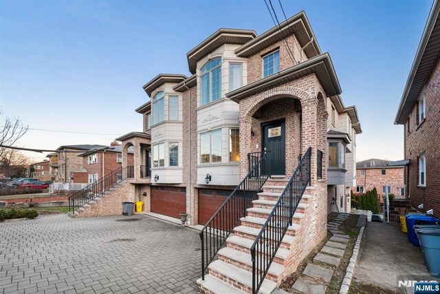 220B Glen Avenue, Palisades Park, NJ 07650