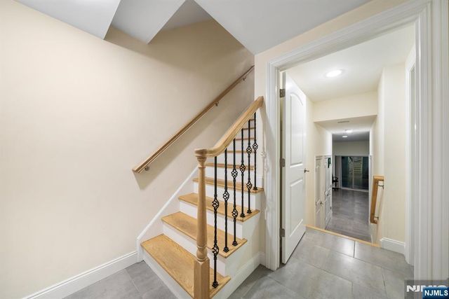 220B Glen Avenue, Palisades Park, NJ 07650