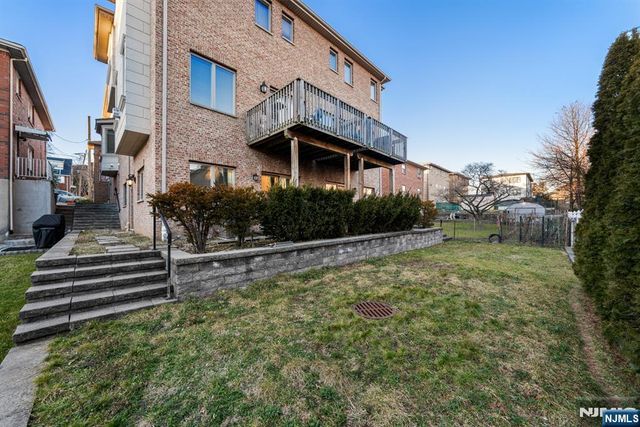 220B Glen Avenue, Palisades Park, NJ 07650