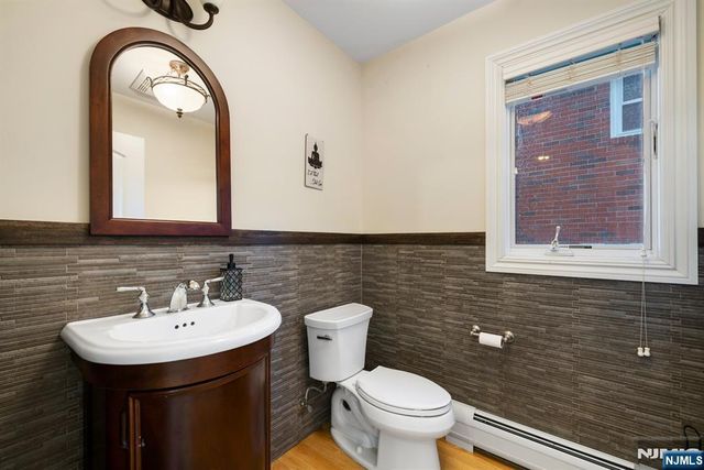 220B Glen Avenue, Palisades Park, NJ 07650