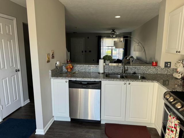 6485 Nottinghill Trail Drive, Canal Winchester, OH 43110