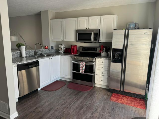 6485 Nottinghill Trail Drive, Canal Winchester, OH 43110