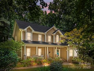 5134 Tracewood Court, Charlotte, NC 28215