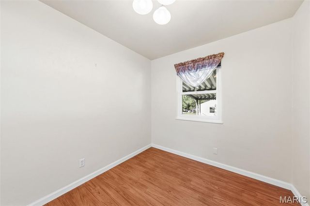 5267 Milburn Road, St Louis, MO 63129