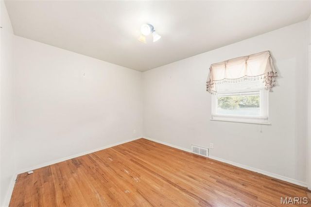 5267 Milburn Road, St Louis, MO 63129