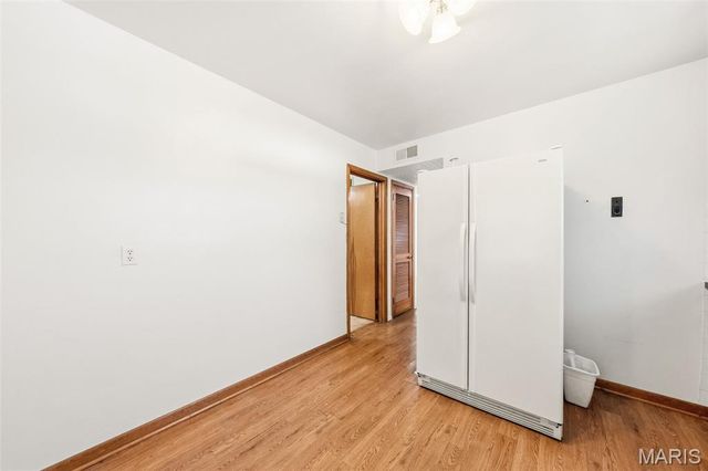 5267 Milburn Road, St Louis, MO 63129