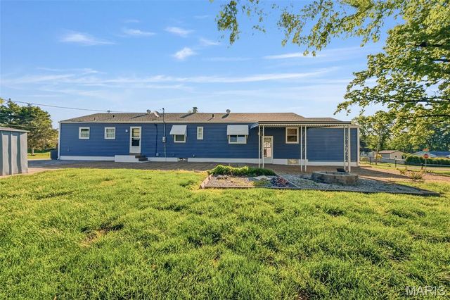 5267 Milburn Road, St Louis, MO 63129