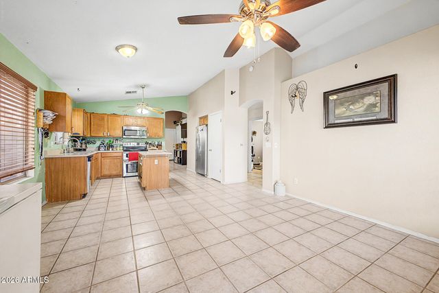1096 E GRAHAM Lane, Apache Junction, AZ 85119