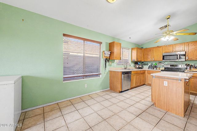 1096 E GRAHAM Lane, Apache Junction, AZ 85119