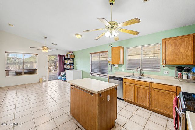 1096 E GRAHAM Lane, Apache Junction, AZ 85119