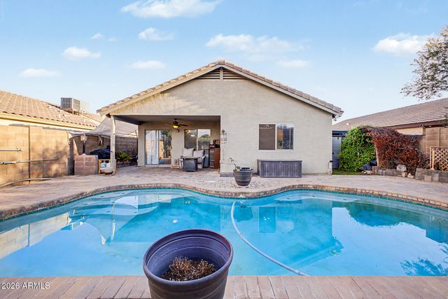 1096 E GRAHAM Lane, Apache Junction, AZ 85119