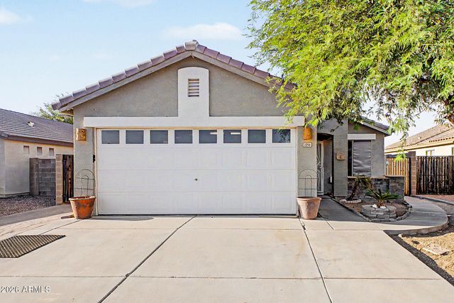1096 E GRAHAM Lane, Apache Junction, AZ 85119