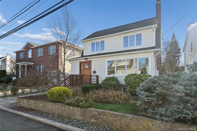 109 Longworth Avenue, Woodmere, NY 11598