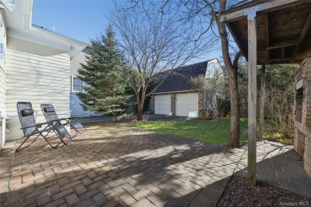 109 Longworth Avenue, Woodmere, NY 11598