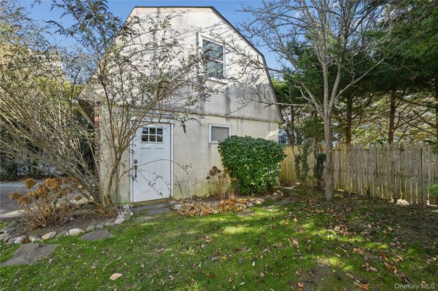 109 Longworth Avenue, Woodmere, NY 11598