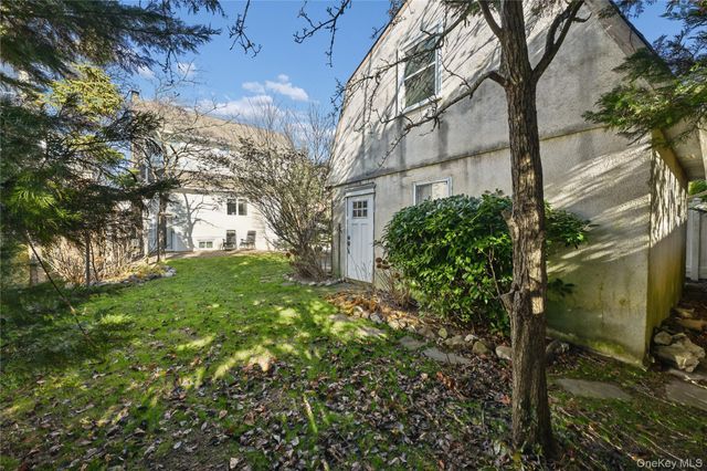 109 Longworth Avenue, Woodmere, NY 11598