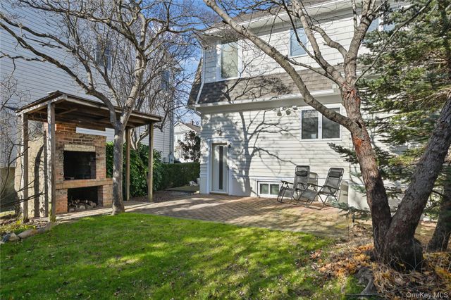 109 Longworth Avenue, Woodmere, NY 11598