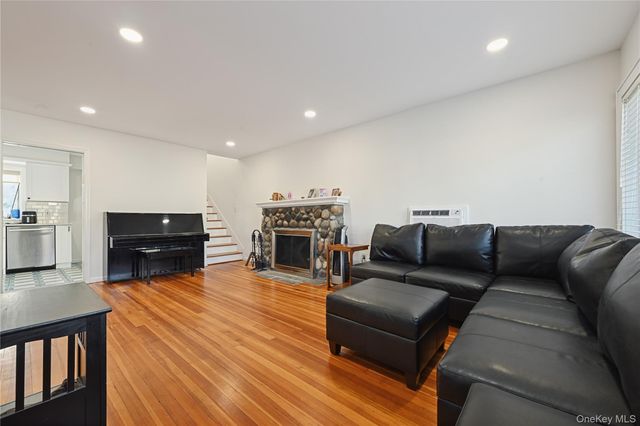 109 Longworth Avenue, Woodmere, NY 11598