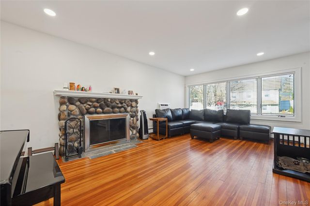109 Longworth Avenue, Woodmere, NY 11598