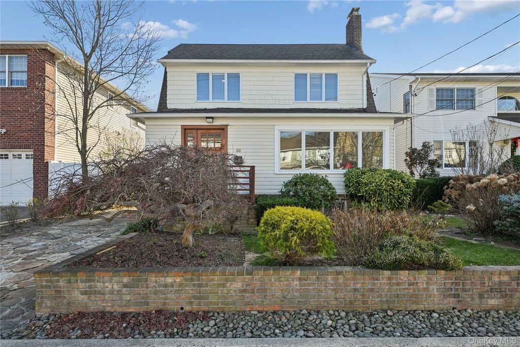 109 Longworth Avenue, Woodmere, NY 11598