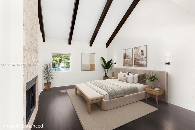 20205 W Oak Haven Circle, Miami, FL 33179