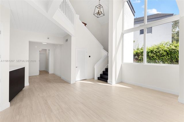 20205 W Oak Haven Circle, Miami, FL 33179