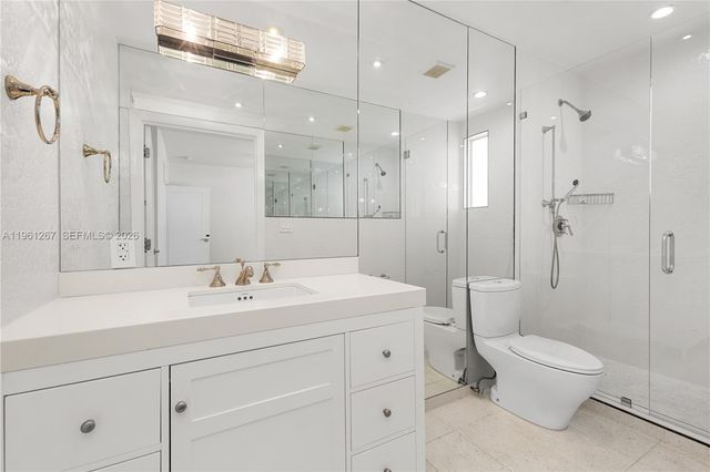 20205 W Oak Haven Circle, Miami, FL 33179