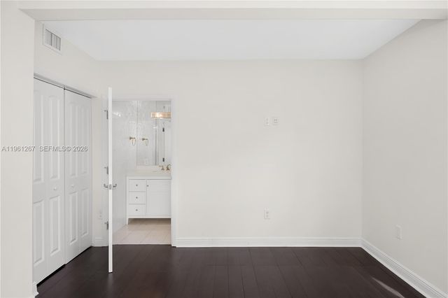 20205 W Oak Haven Circle, Miami, FL 33179