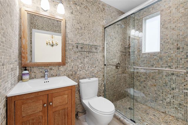20205 W Oak Haven Circle, Miami, FL 33179
