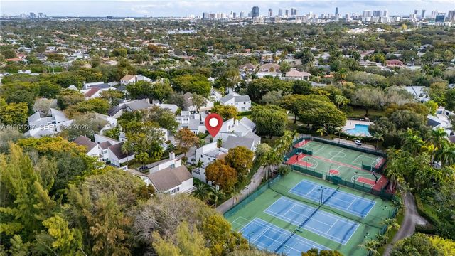 20205 W Oak Haven Circle, Miami, FL 33179