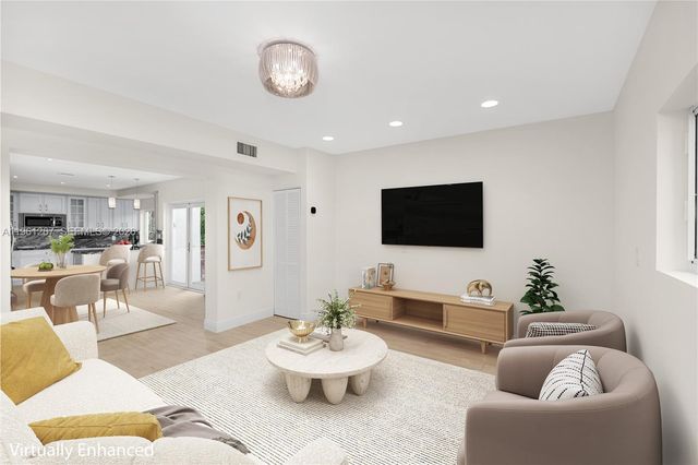 20205 W Oak Haven Circle, Miami, FL 33179
