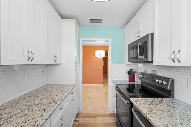 626 Pines Knoll Drive D, Fort Pierce, FL 34982