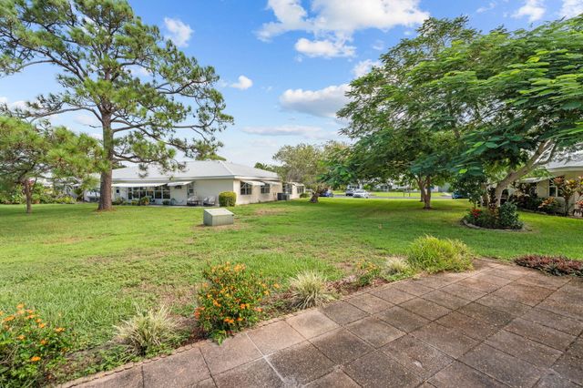 626 Pines Knoll Drive D, Fort Pierce, FL 34982
