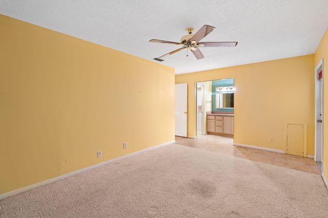 626 Pines Knoll Drive D, Fort Pierce, FL 34982