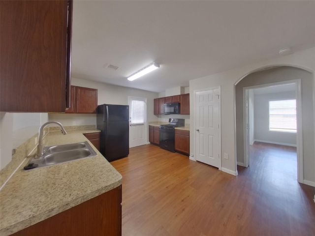 21434 Jamals Way, Houston, TX 77073