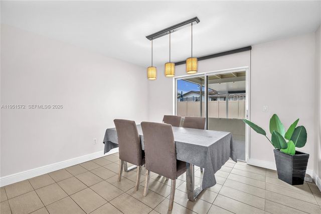 22599 SW 65th Avenue, Boca Raton, FL 33428