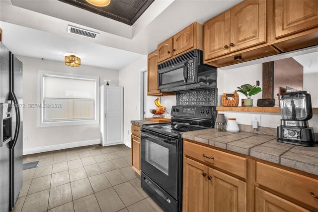 22599 SW 65th Avenue, Boca Raton, FL 33428