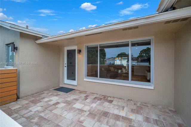 22599 SW 65th Avenue, Boca Raton, FL 33428