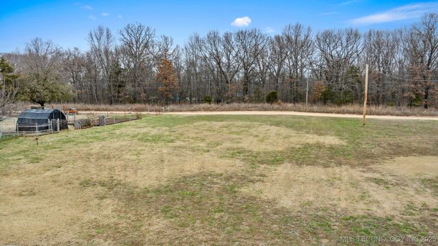 19037 County Road 502, Colcord, OK 74338