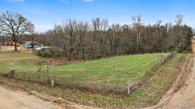19037 County Road 502, Colcord, OK 74338