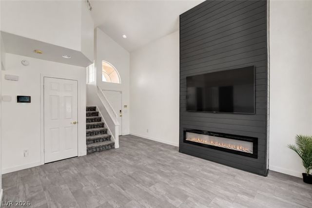 1837 Sierra Valley Way, Las Vegas, NV 89128