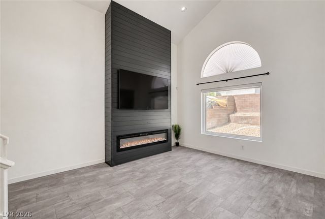 1837 Sierra Valley Way, Las Vegas, NV 89128