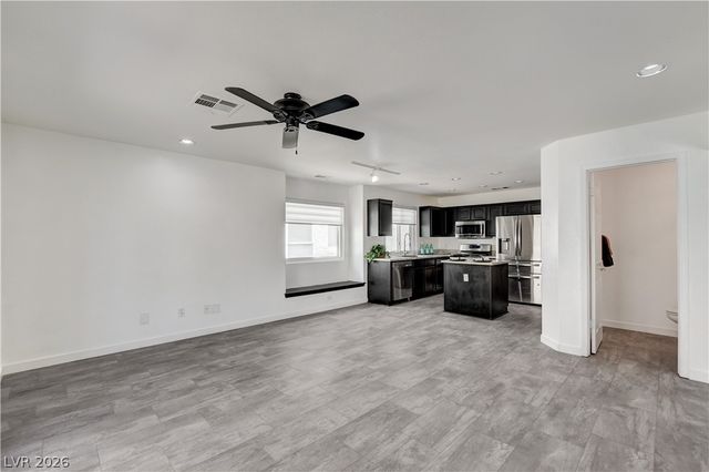 1837 Sierra Valley Way, Las Vegas, NV 89128