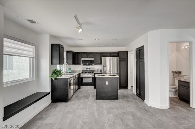 1837 Sierra Valley Way, Las Vegas, NV 89128