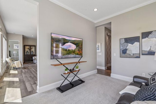 6030 Jewel Lane N, Plymouth, MN 55446