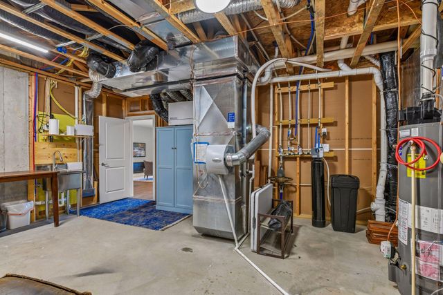 6030 Jewel Lane N, Plymouth, MN 55446